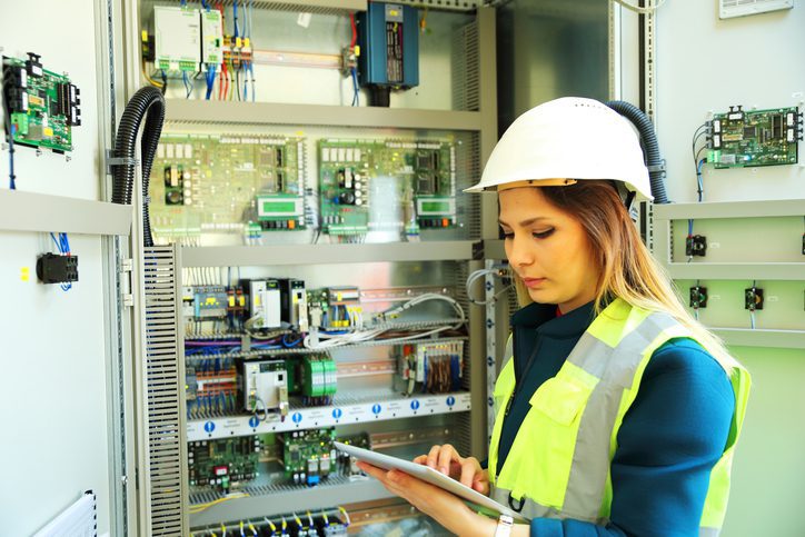 When Should You Call a Commercial Electrician?